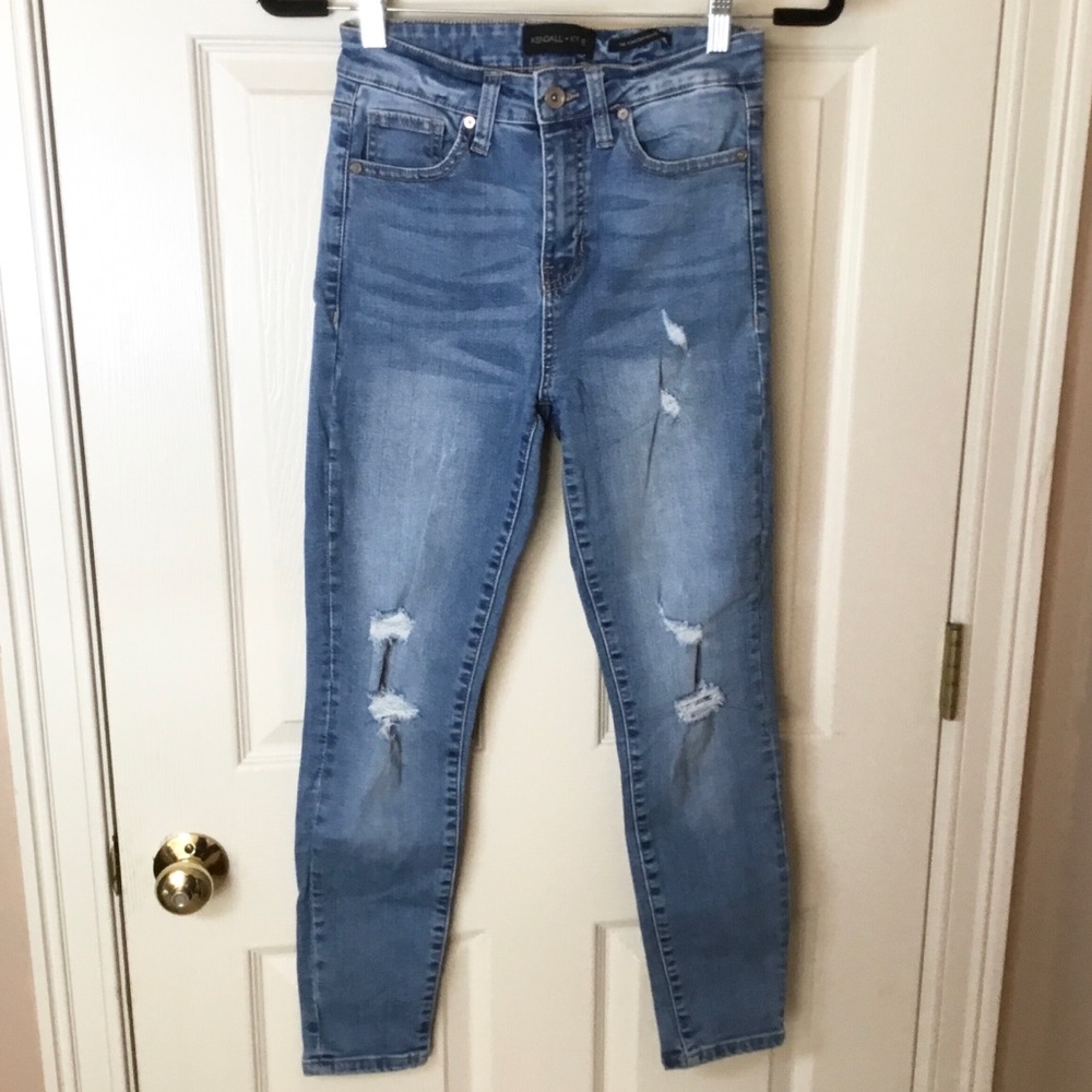Kendall & Kylie Kontour High-Rise Distressed Jeans - 3/26